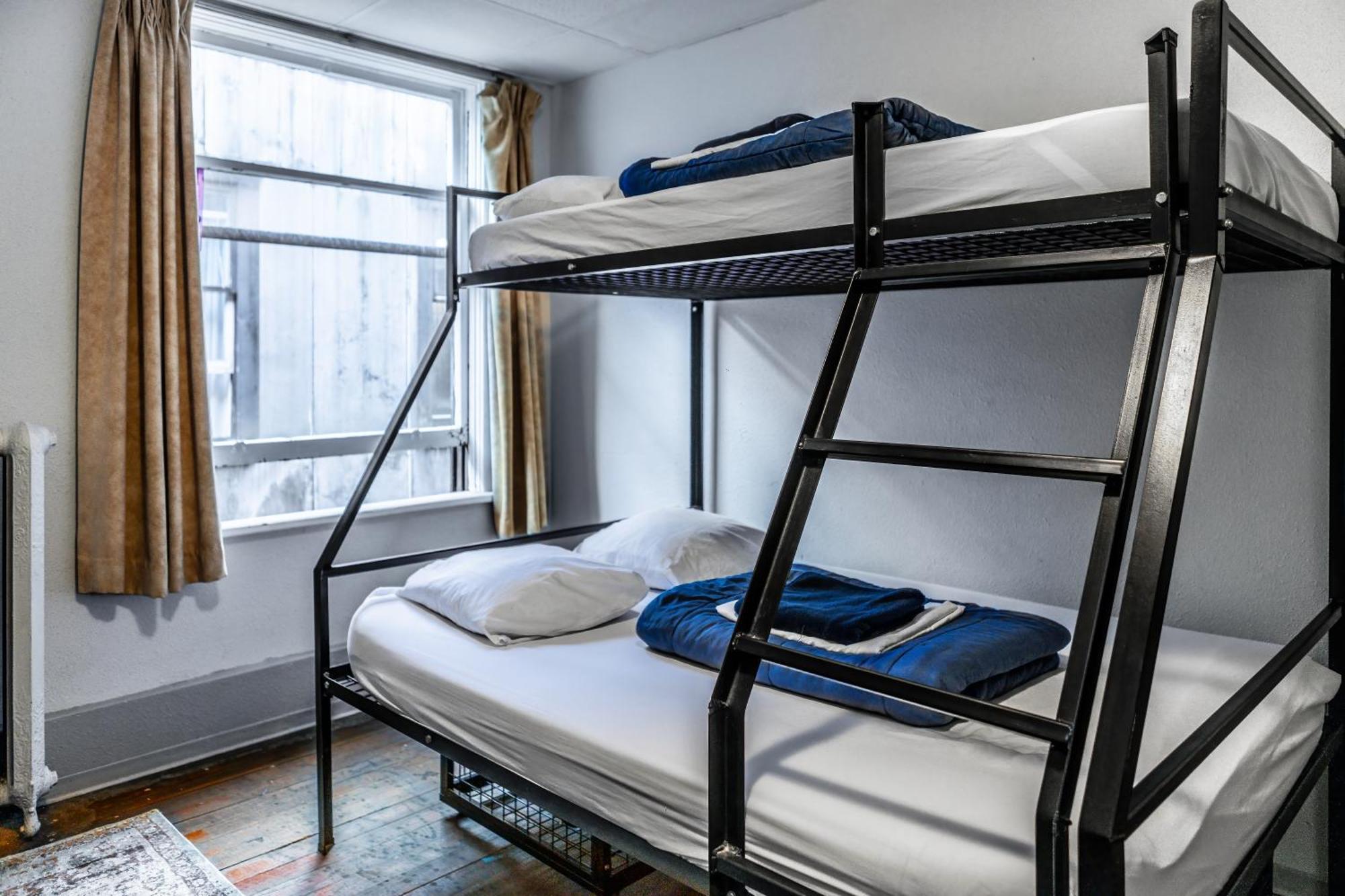 The Cambie Gastown Albergue *